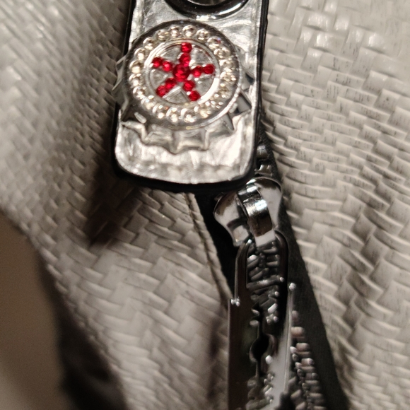 Metallic Silver Kaishilan Blingy Backpack - Picture 4 of 5